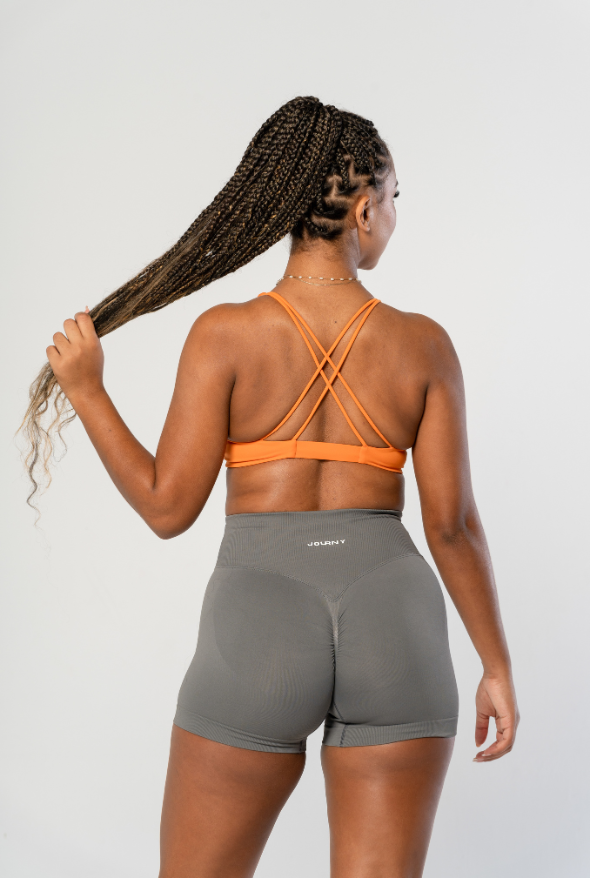 V Front Essential Shorts - Gray